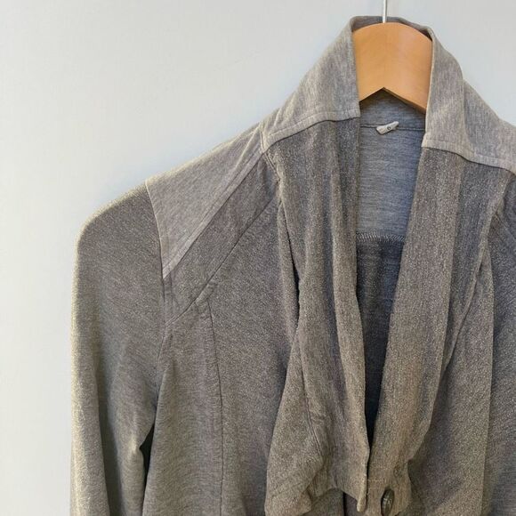 Lululemon Cardigan Sweater Open Front Drapey Wrap Athleisure Gray women’s 6 - Picture 3 of 11